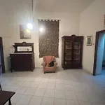 La Casa Di Lucrezia